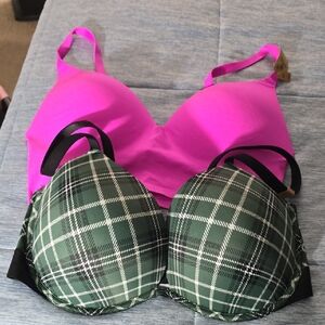 PINK Victoria's Secret Plaid Green and Solid Pink Bra Set